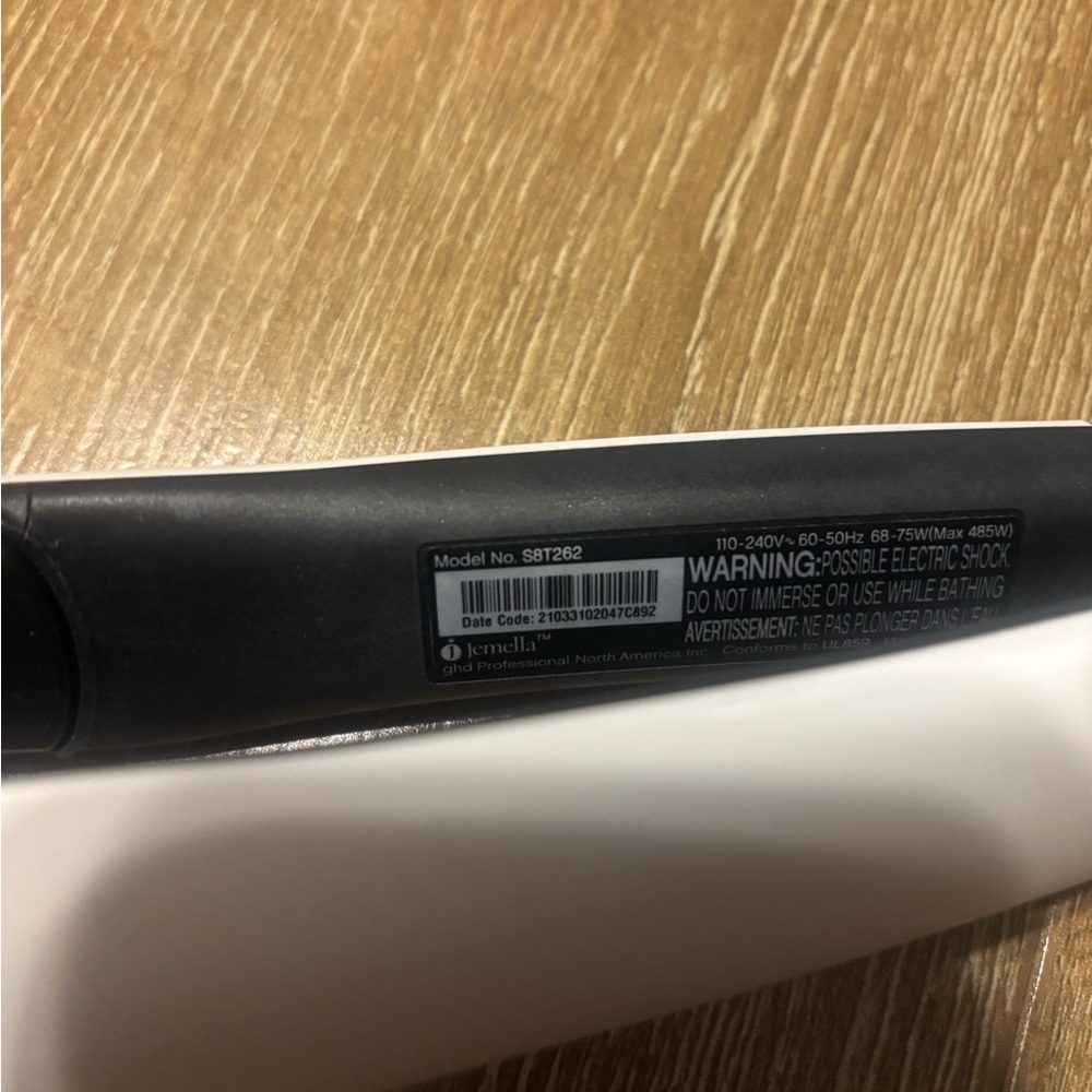 ghd Platinum+ Styler in Elegant White - Picture 4 of 5